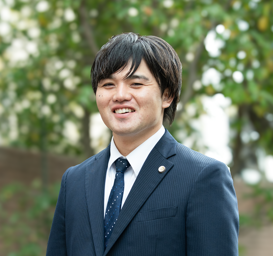 弁護士　青山 晃大