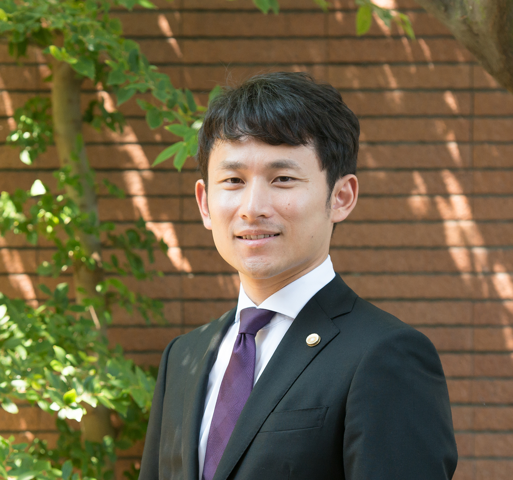 代表弁護士　守田 佑介